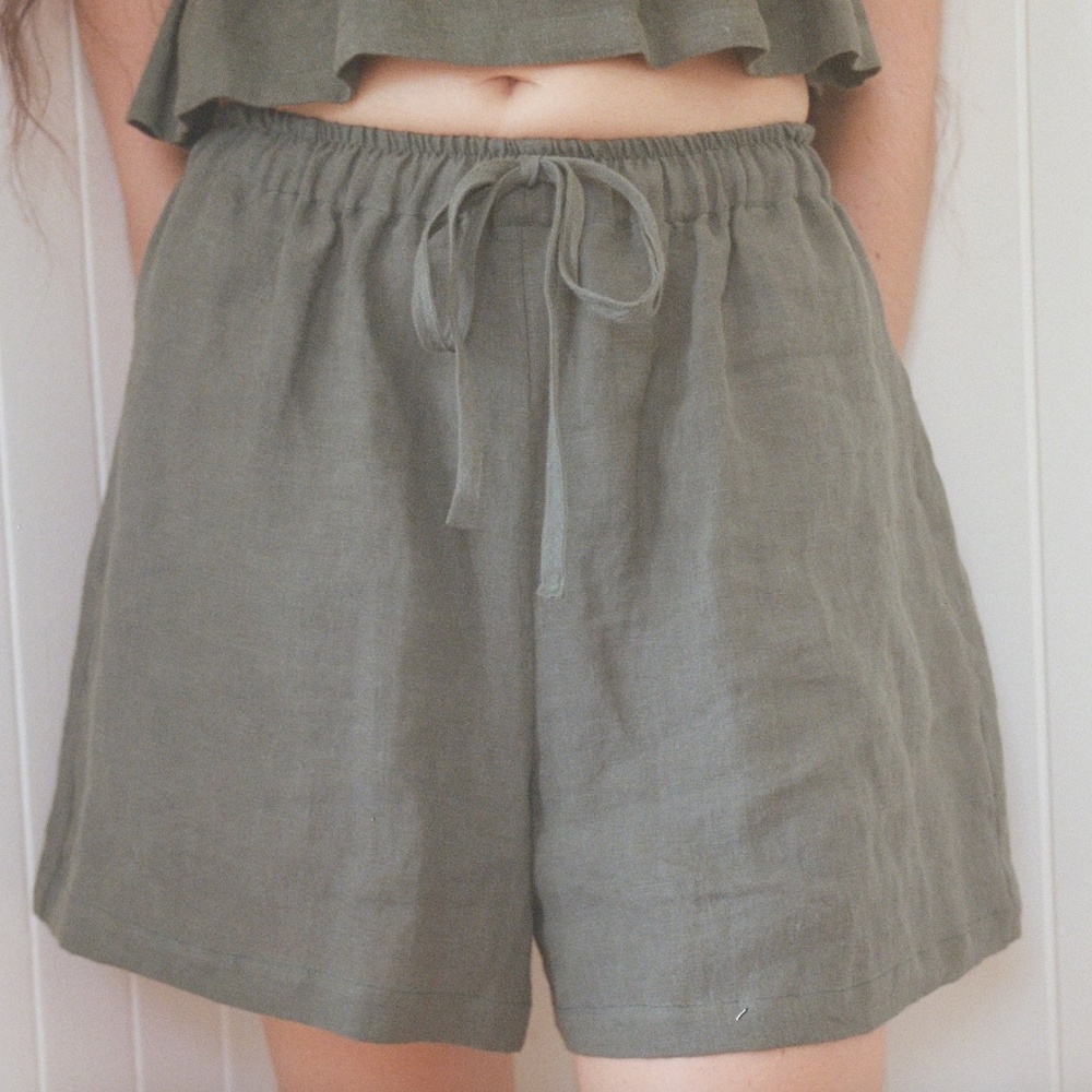 For Maisey linen Bindi Bermuda Shorts in Moss